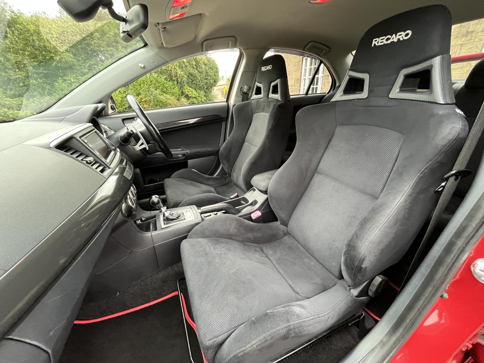 Mitsubishi Lancer 2.0T EVO X GSR FQ-300 Saloon 4dr Petrol SST 4WD Euro 4 (290 ps)