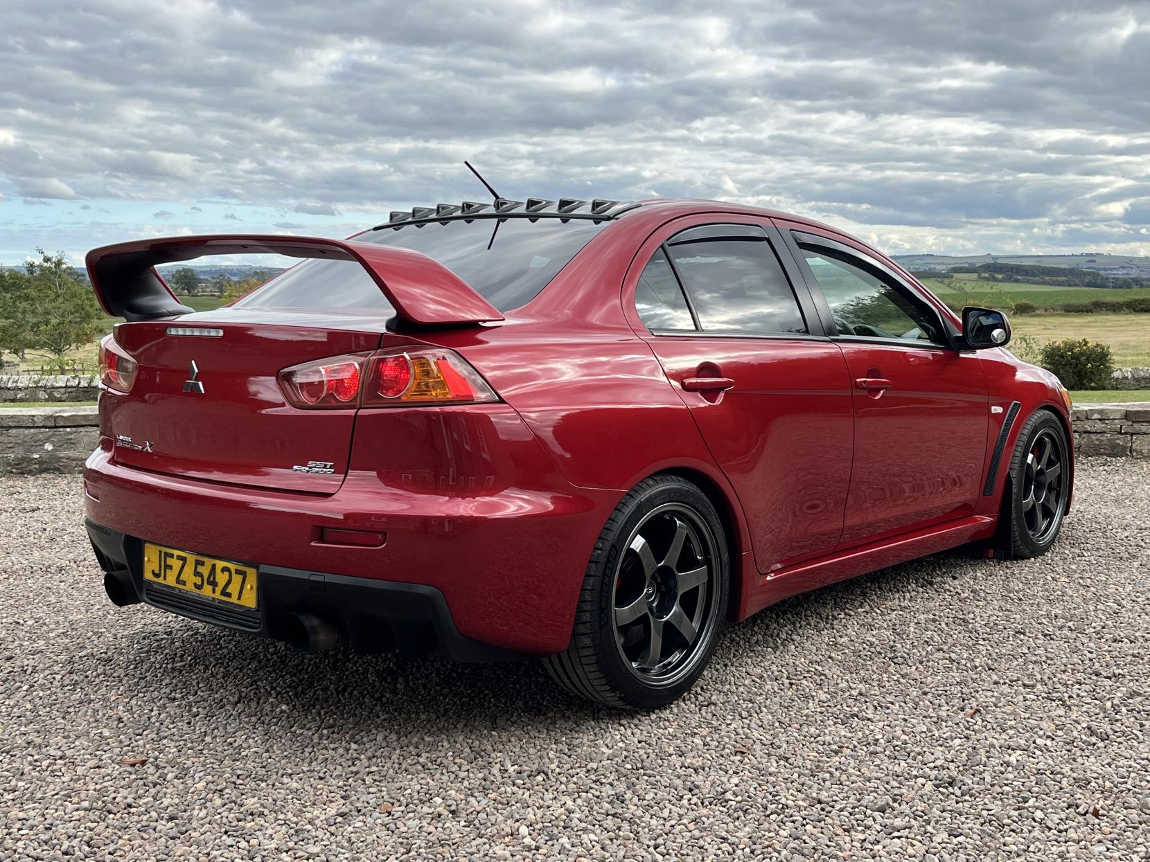 Mitsubishi Lancer 2.0T EVO X GSR FQ-300 Saloon 4dr Petrol SST 4WD Euro 4 (290 ps)