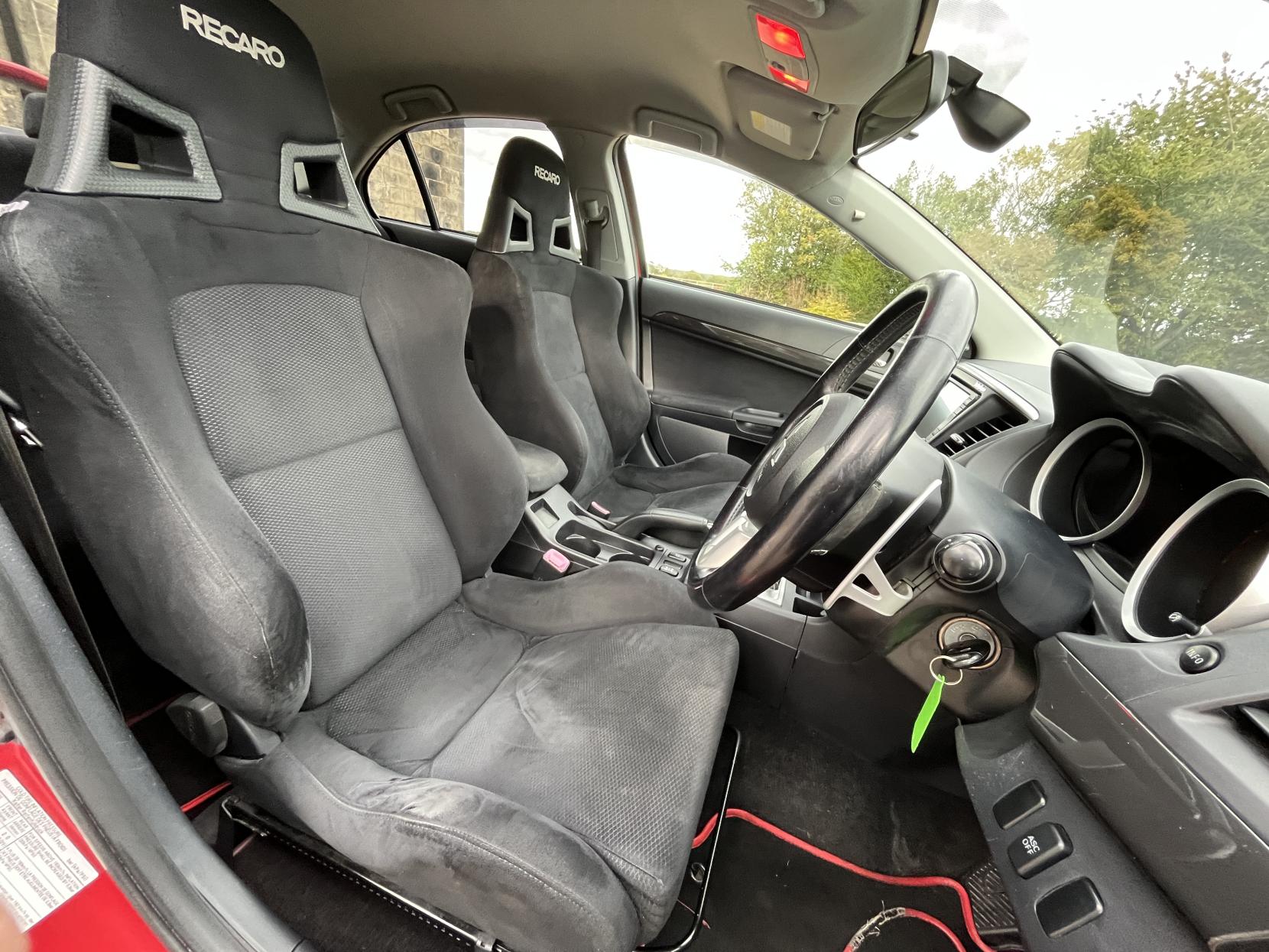 Mitsubishi Lancer 2.0T EVO X GSR FQ-300 Saloon 4dr Petrol SST 4WD Euro 4 (290 ps)