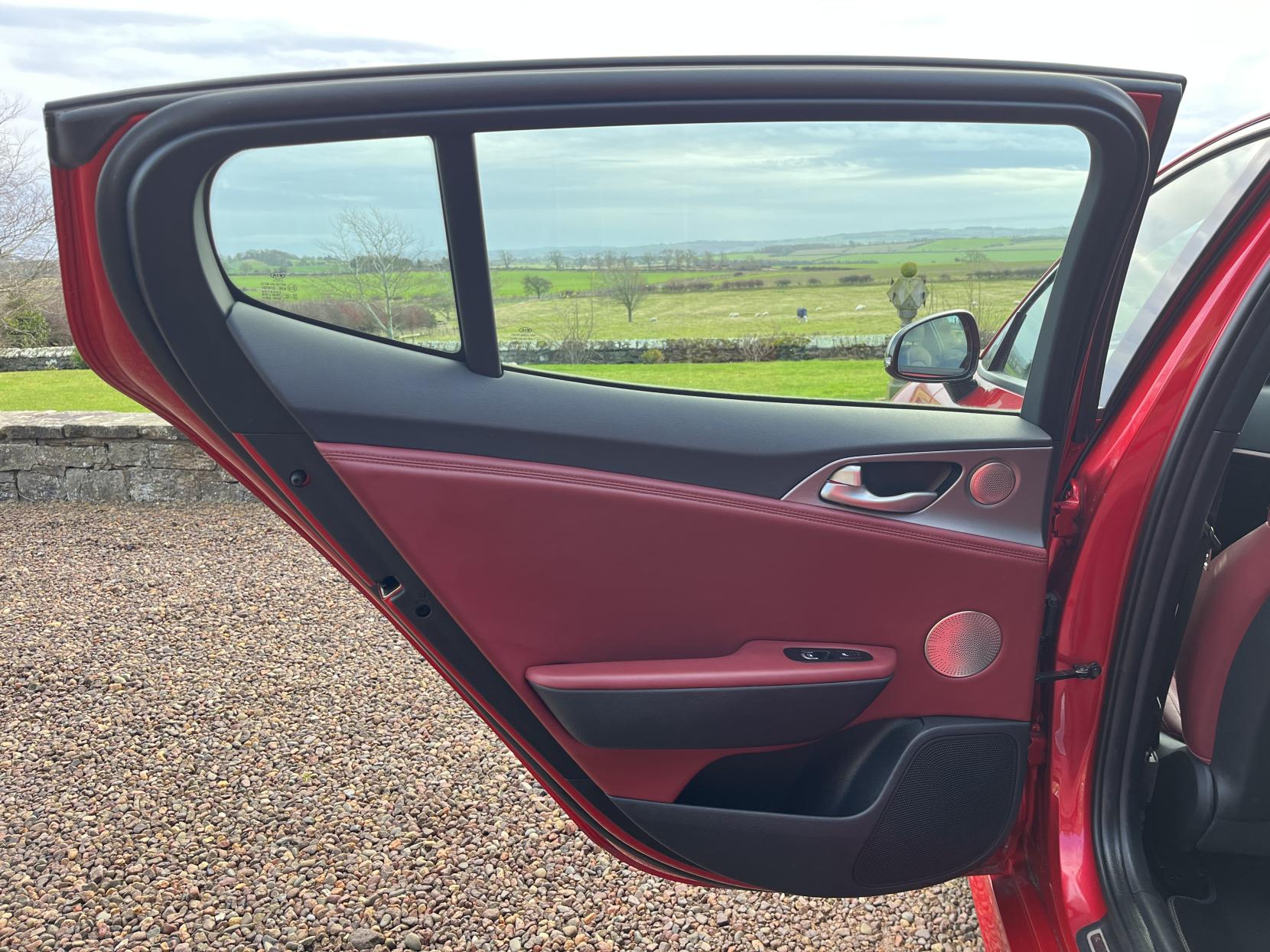 Kia Stinger 3.3 T-GDi V6 GT S Gran Turismo 5dr Petrol Auto Euro 6 (s/s) (365 bhp)