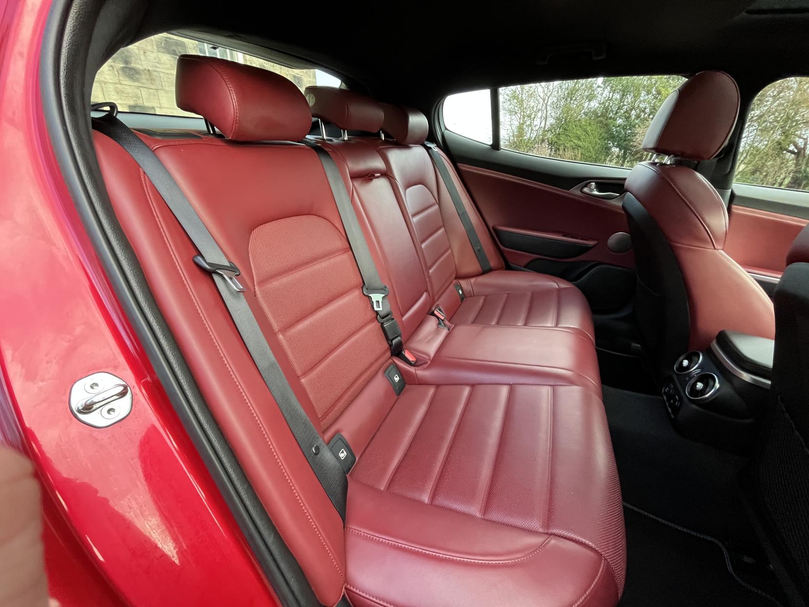 Kia Stinger 3.3 T-GDi V6 GT S Gran Turismo 5dr Petrol Auto Euro 6 (s/s) (365 bhp)