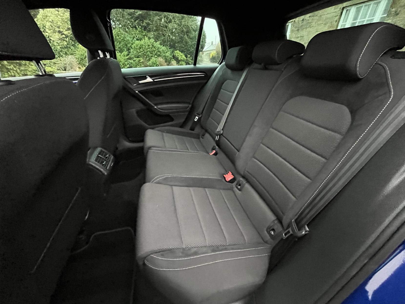 Volkswagen Golf 2.0 TSI R Hatchback 5dr Petrol DSG 4Motion Euro 6 (s/s) (310 ps)