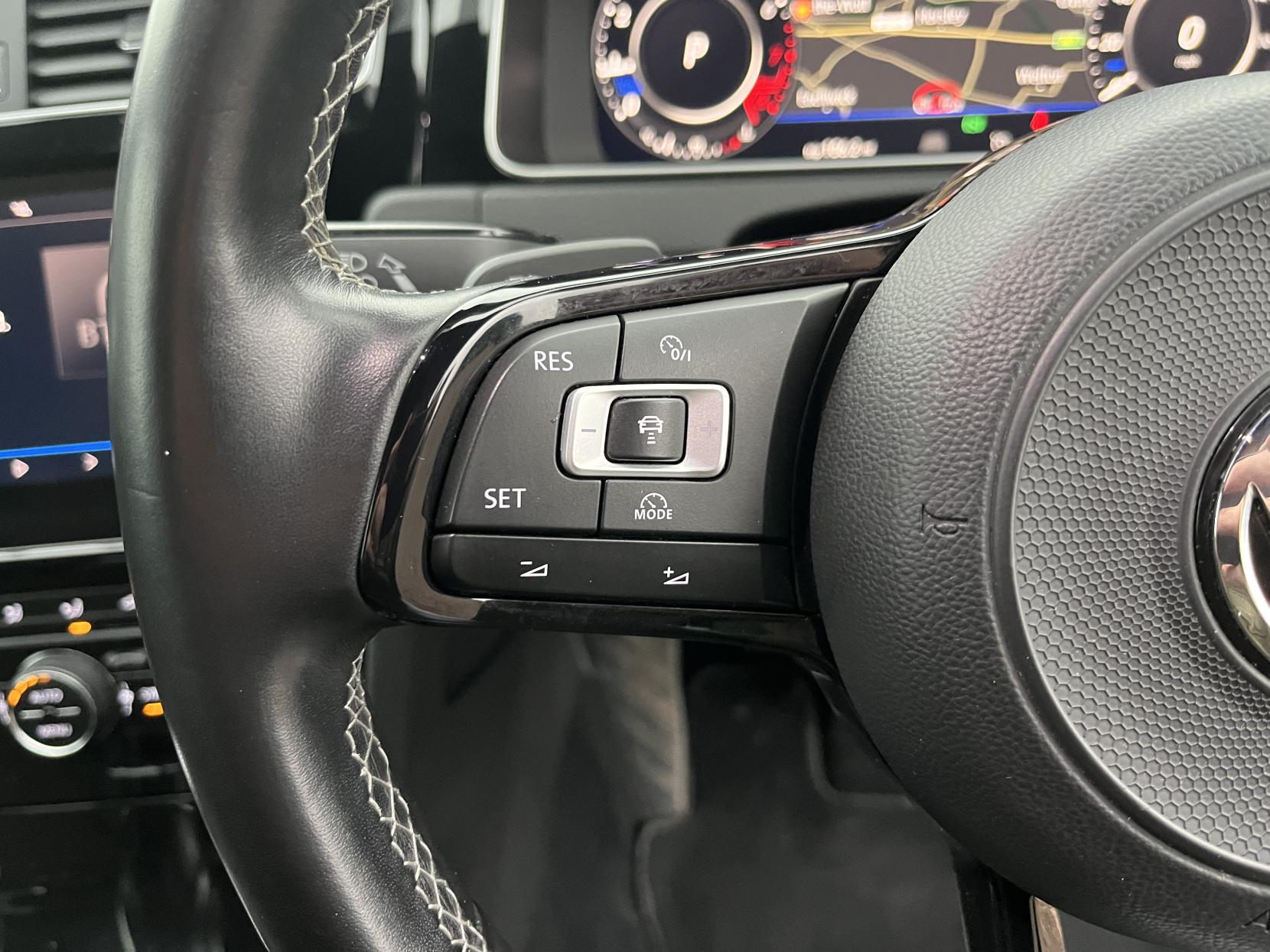 Volkswagen Golf 2.0 TSI R Hatchback 5dr Petrol DSG 4Motion Euro 6 (s/s) (310 ps)