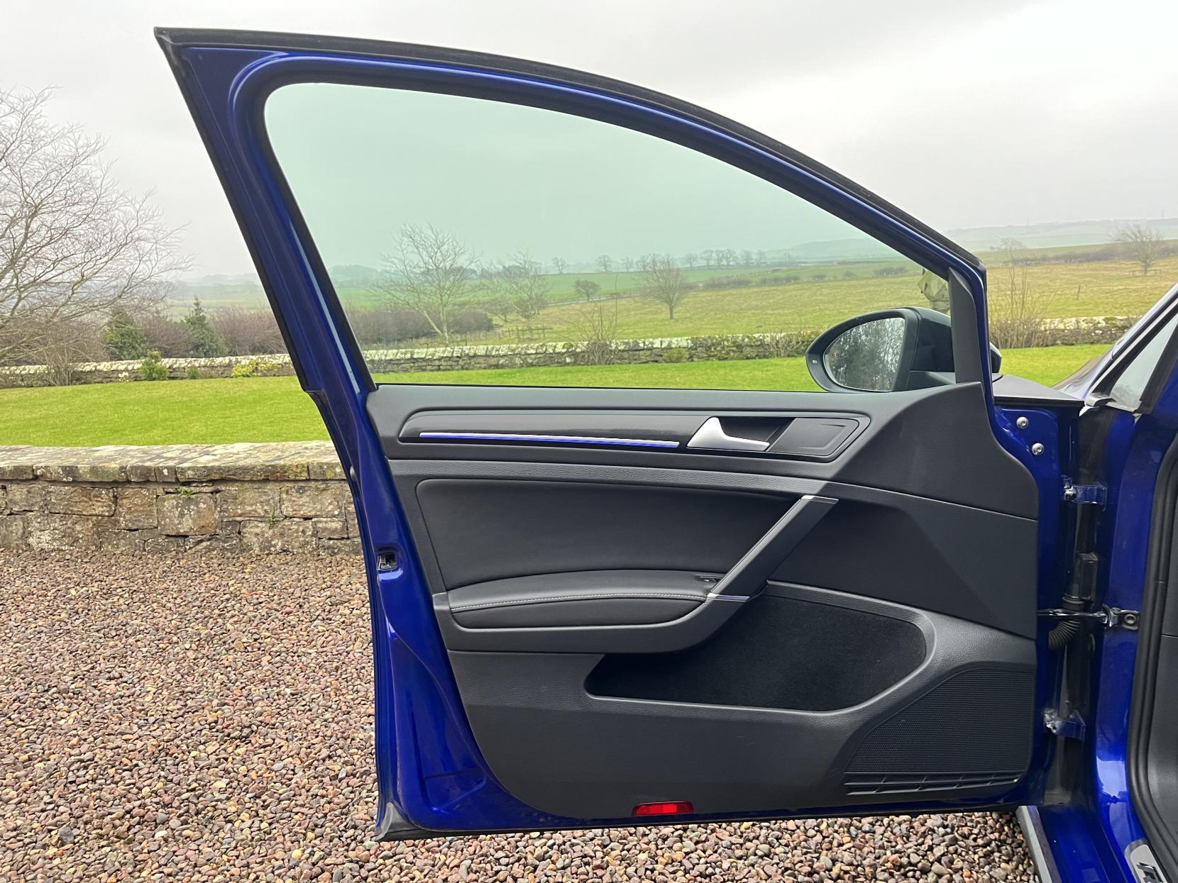 Volkswagen Golf 2.0 TSI R Hatchback 5dr Petrol DSG 4Motion Euro 6 (s/s) (310 ps)