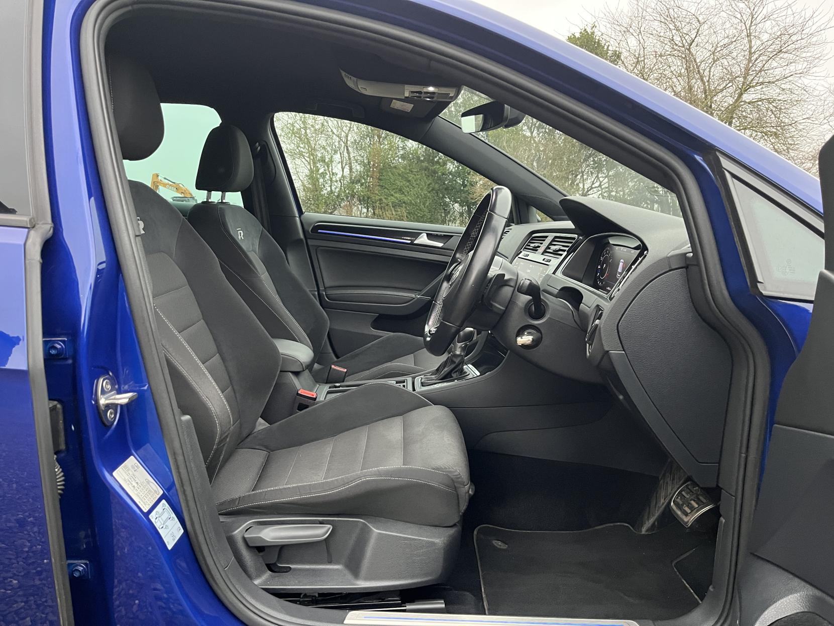 Volkswagen Golf 2.0 TSI R Hatchback 5dr Petrol DSG 4Motion Euro 6 (s/s) (310 ps)