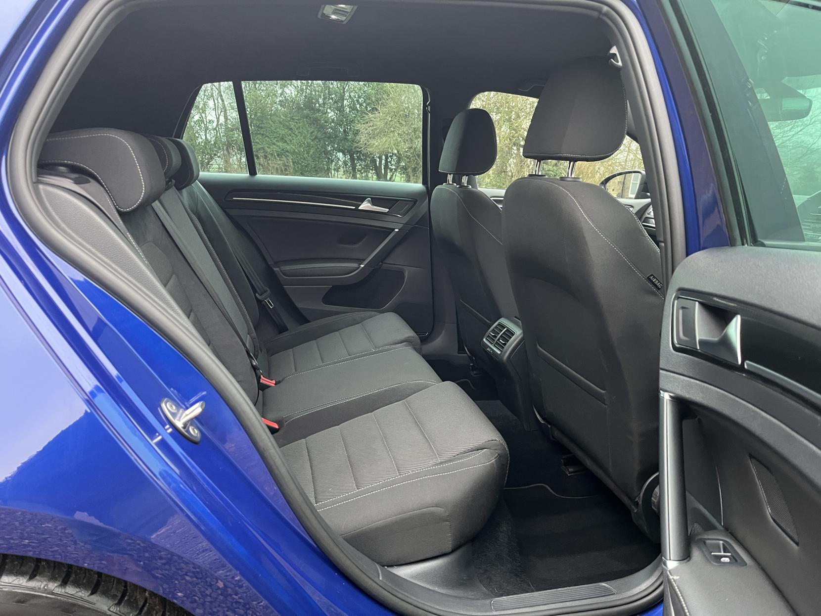 Volkswagen Golf 2.0 TSI R Hatchback 5dr Petrol DSG 4Motion Euro 6 (s/s) (310 ps)