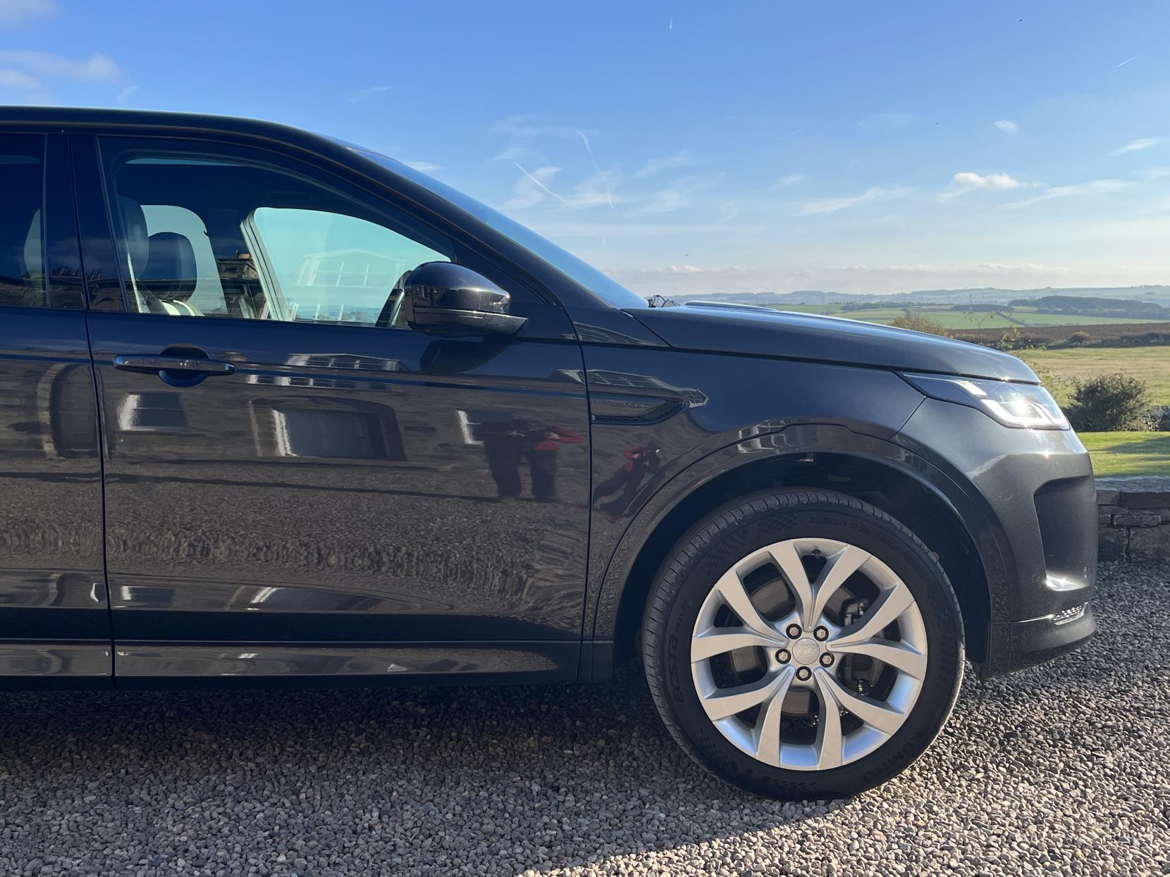 Land Rover Discovery Sport 2.0 D200 MHEV Urban Edition SUV 5dr Diesel Auto 4WD Euro 6 (s/s) (204 ps)