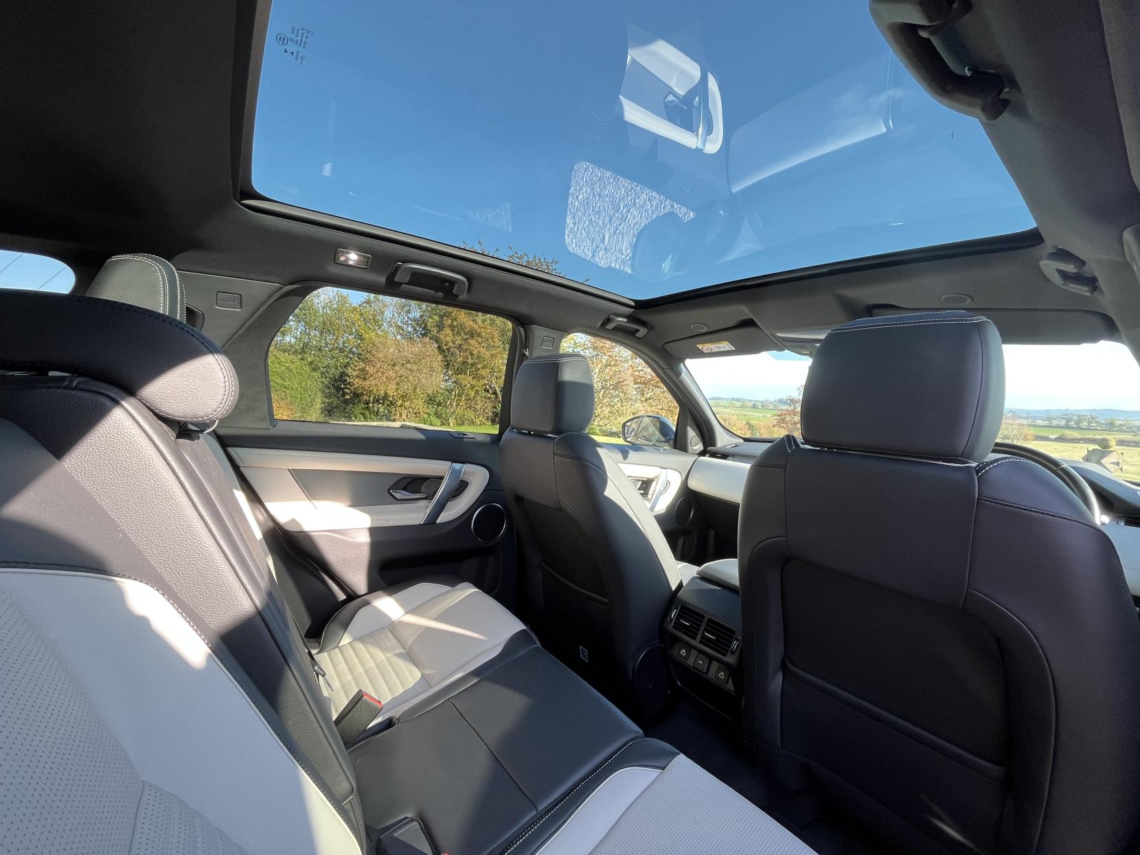 Land Rover Discovery Sport 2.0 D200 MHEV Urban Edition SUV 5dr Diesel Auto 4WD Euro 6 (s/s) (204 ps)