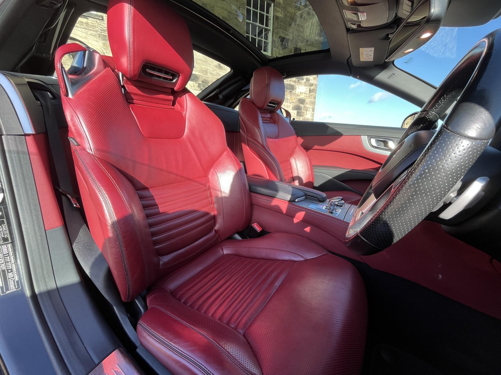 Mercedes-Benz SL 3.0 SL400 AMG Sport Convertible 2dr Petrol G-Tronic Euro 6 (s/s) (333 ps)