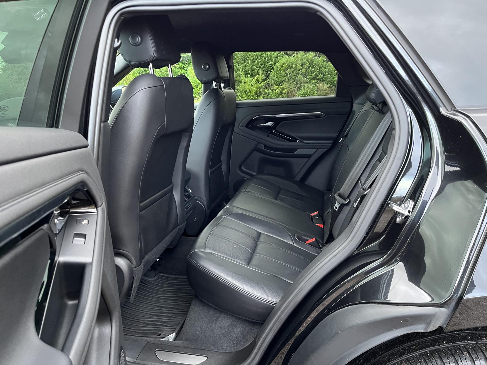 Land Rover Range Rover Evoque 2.0 P200 MHEV R-Dynamic SE SUV 5dr Petrol Auto 4WD Euro 6 (s/s) (200 ps)