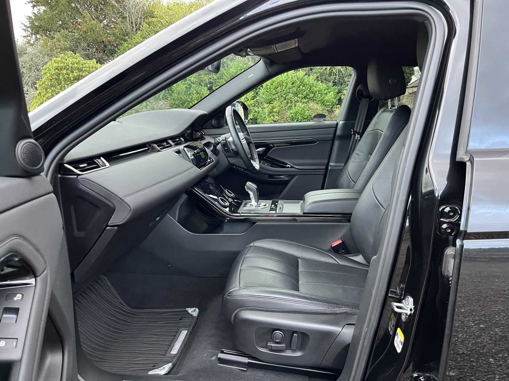 Land Rover Range Rover Evoque 2.0 P200 MHEV R-Dynamic SE SUV 5dr Petrol Auto 4WD Euro 6 (s/s) (200 ps)