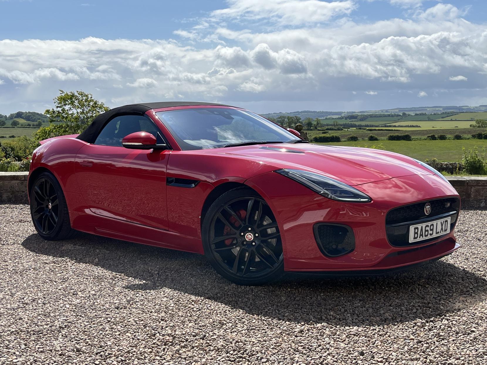 Jaguar F-Type 2.0i Chequered Flag Convertible 2dr Petrol Auto Euro 6 (s/s) (300 ps)