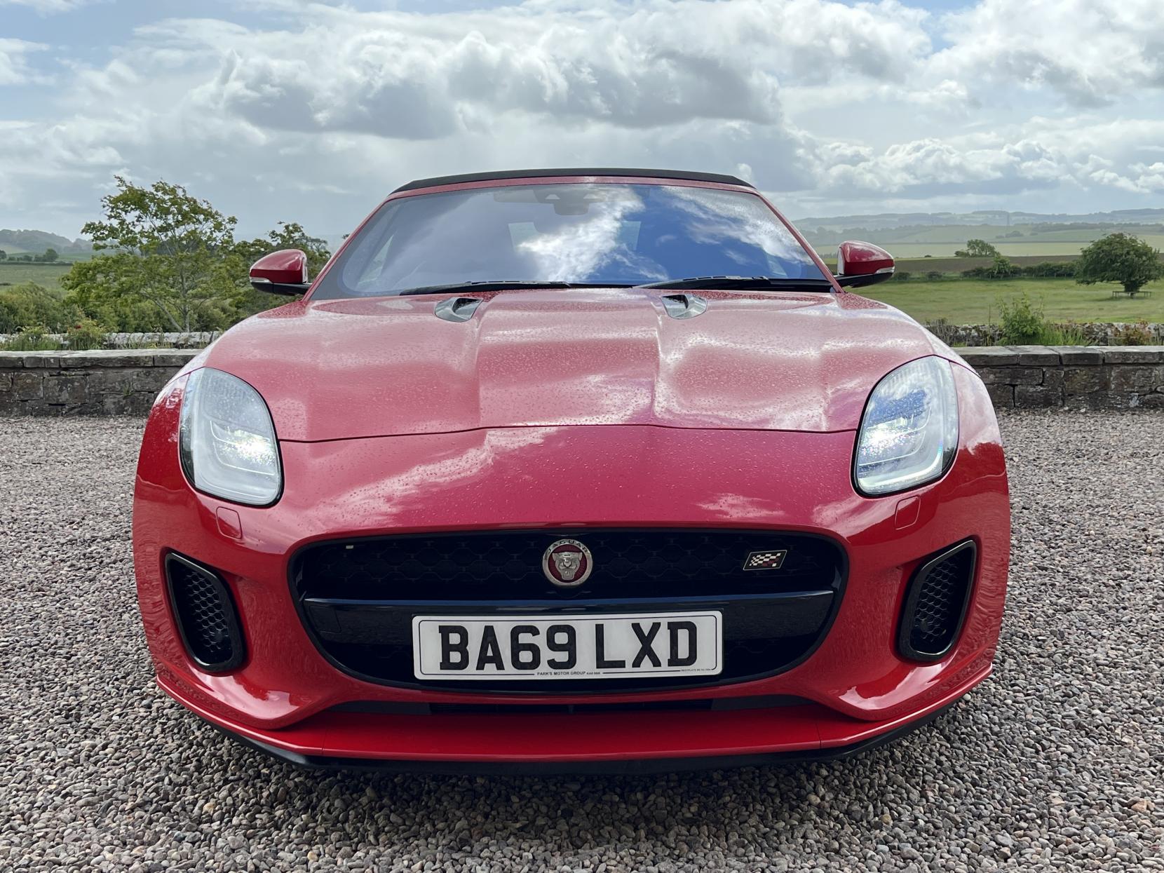 Jaguar F-Type 2.0i Chequered Flag Convertible 2dr Petrol Auto Euro 6 (s/s) (300 ps)