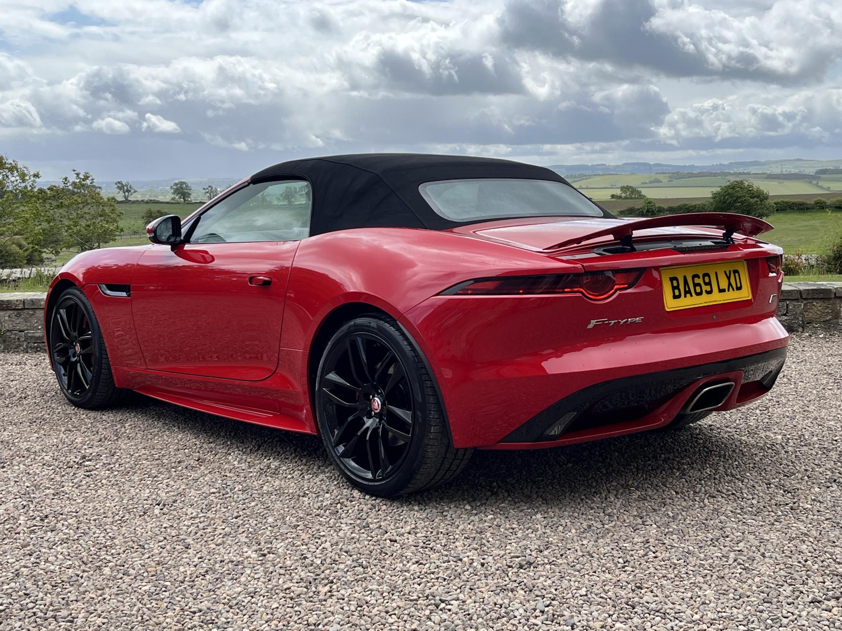 Jaguar F-Type 2.0i Chequered Flag Convertible 2dr Petrol Auto Euro 6 (s/s) (300 ps)