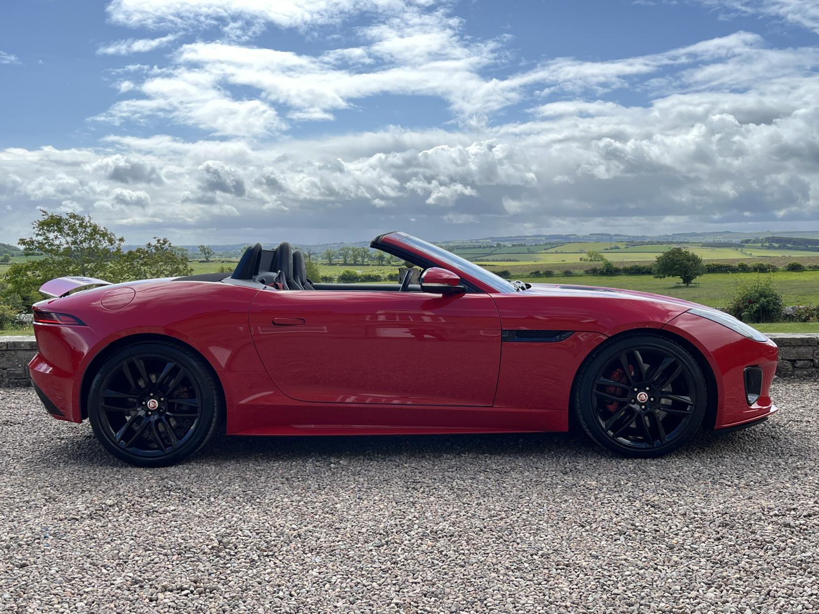 Jaguar F-Type 2.0i Chequered Flag Convertible 2dr Petrol Auto Euro 6 (s/s) (300 ps)