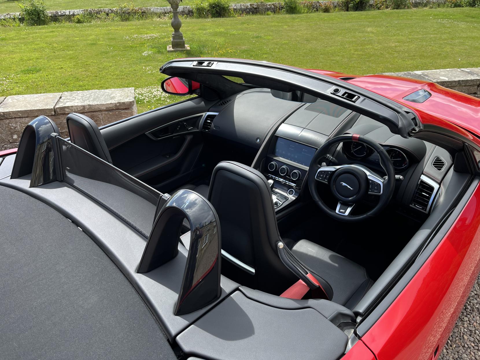 Jaguar F-Type 2.0i Chequered Flag Convertible 2dr Petrol Auto Euro 6 (s/s) (300 ps)