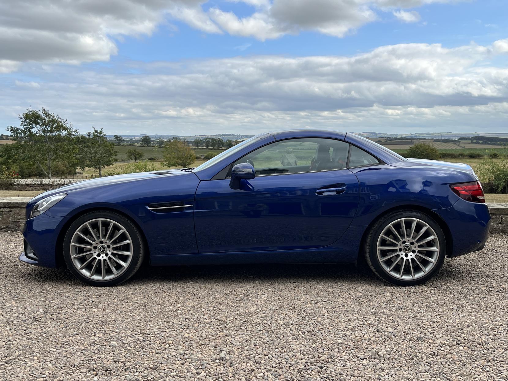 Mercedes-Benz SLC 2.0 SLC200 AMG Line Convertible 2dr Petrol G-Tronic Euro 6 (s/s) (184 ps)
