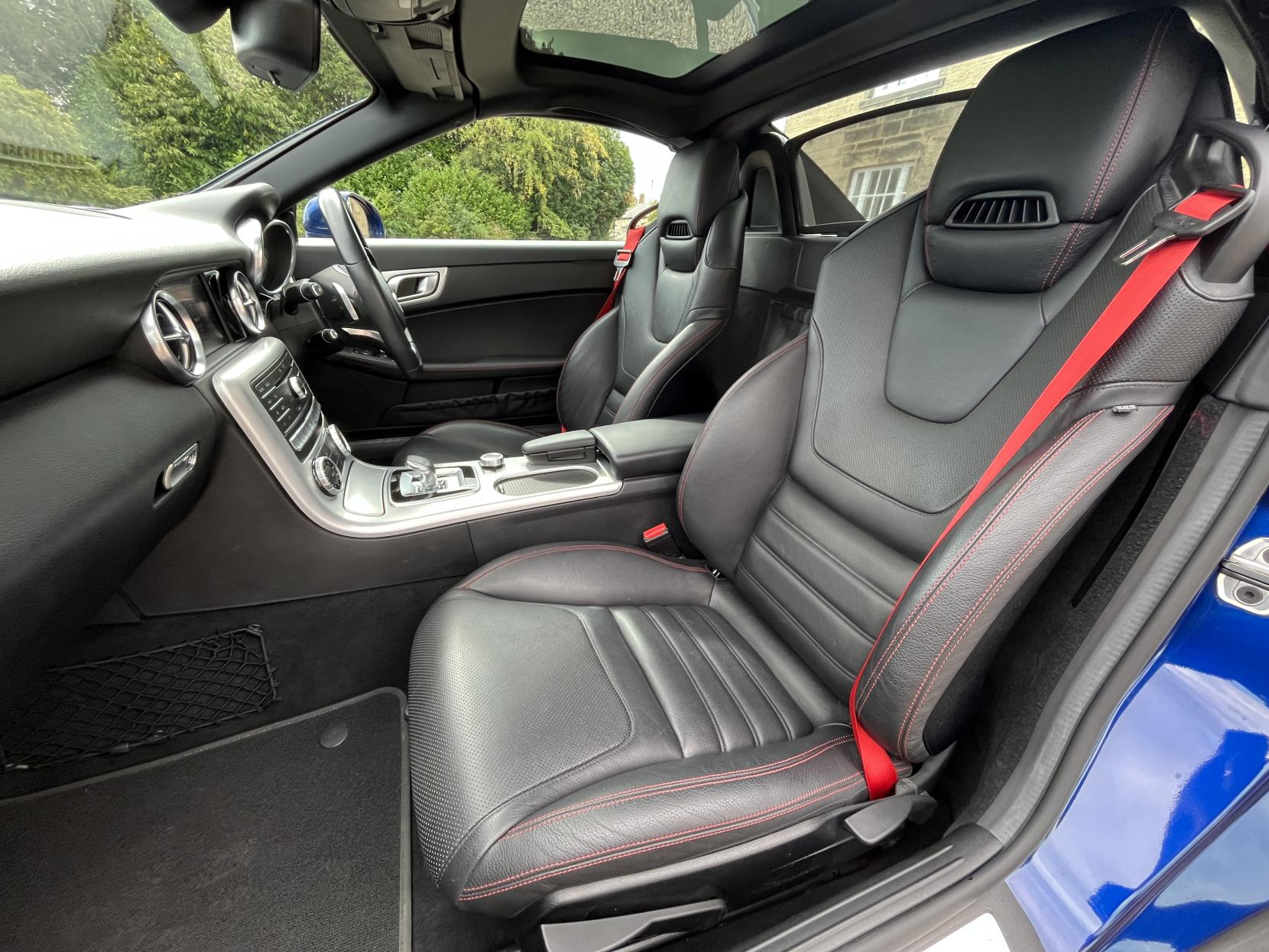 Mercedes-Benz SLC 2.0 SLC200 AMG Line Convertible 2dr Petrol G-Tronic Euro 6 (s/s) (184 ps)