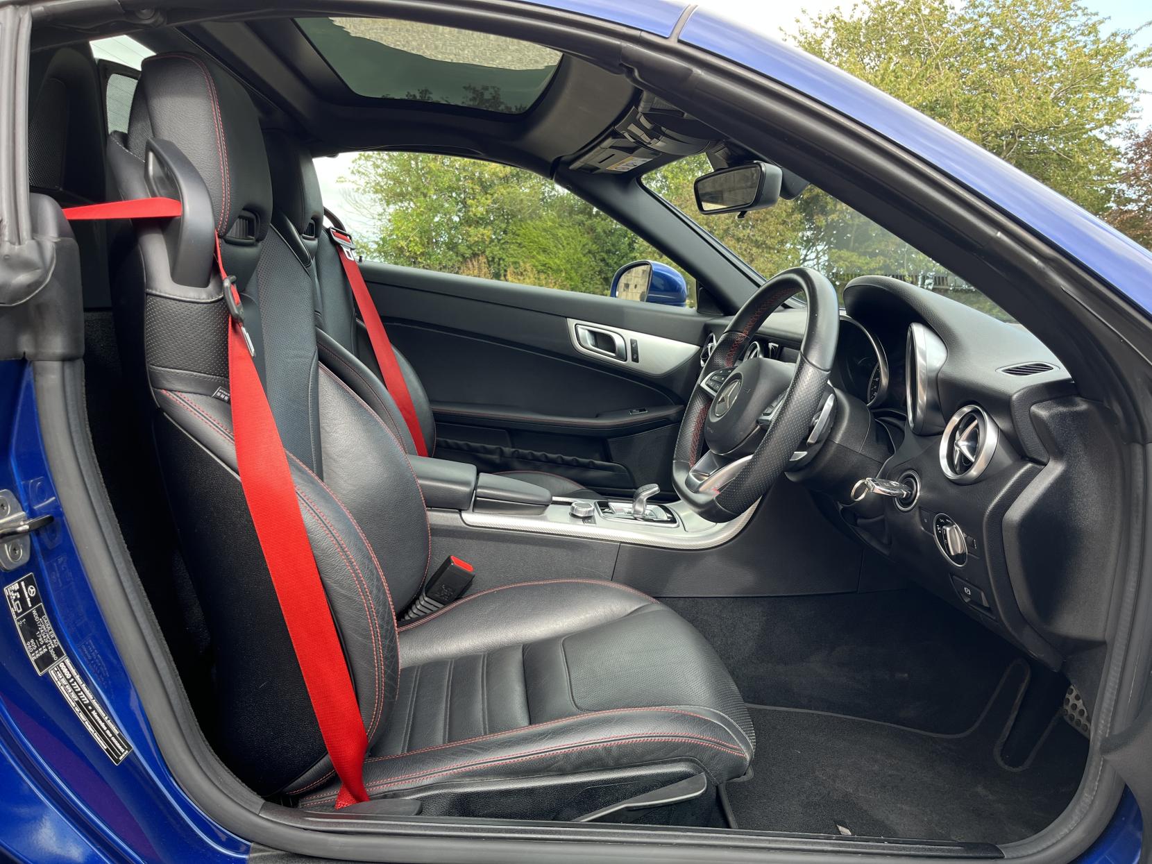 Mercedes-Benz SLC 2.0 SLC200 AMG Line Convertible 2dr Petrol G-Tronic Euro 6 (s/s) (184 ps)