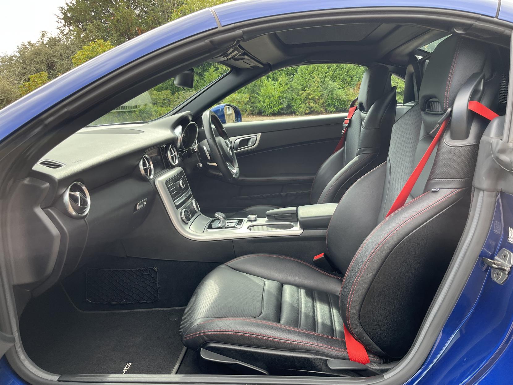 Mercedes-Benz SLC 2.0 SLC200 AMG Line Convertible 2dr Petrol G-Tronic Euro 6 (s/s) (184 ps)