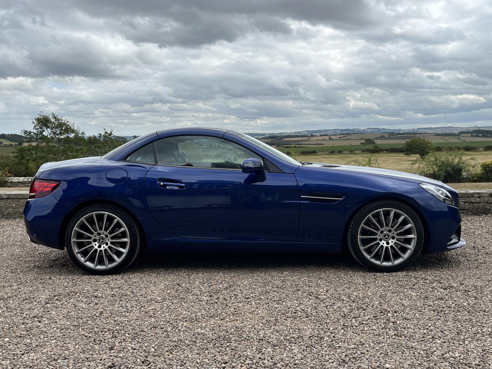 Mercedes-Benz SLC 2.0 SLC200 AMG Line Convertible 2dr Petrol G-Tronic Euro 6 (s/s) (184 ps)