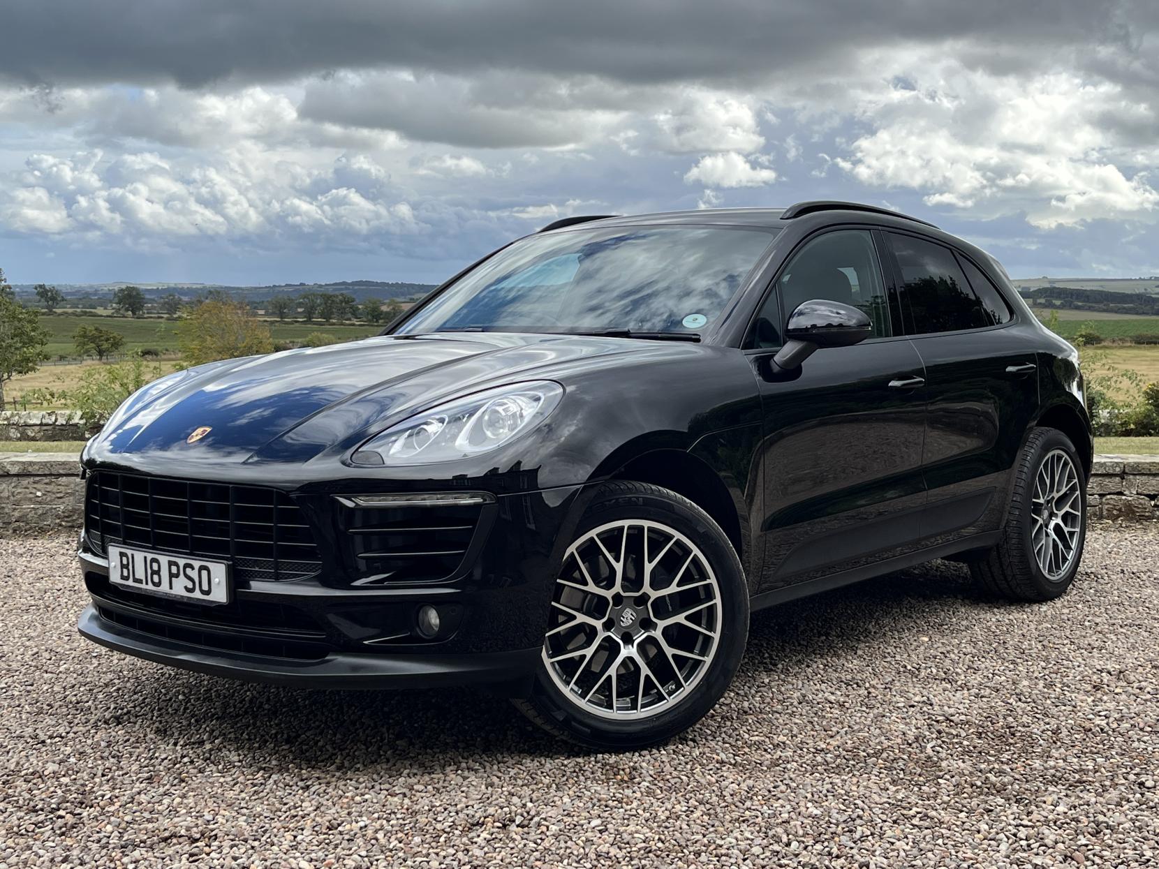 Porsche Macan 2.0T SUV 5dr Petrol PDK 4WD Euro 6 (s/s) (252 ps)