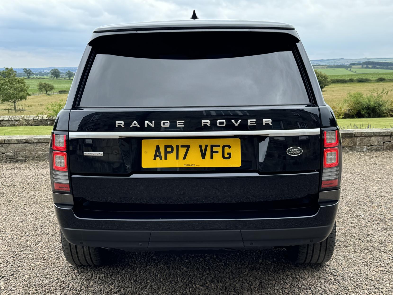 Land Rover Range Rover 5.0 V8 Autobiography SUV 5dr Petrol Auto 4WD Euro 6 (s/s) (510 ps)