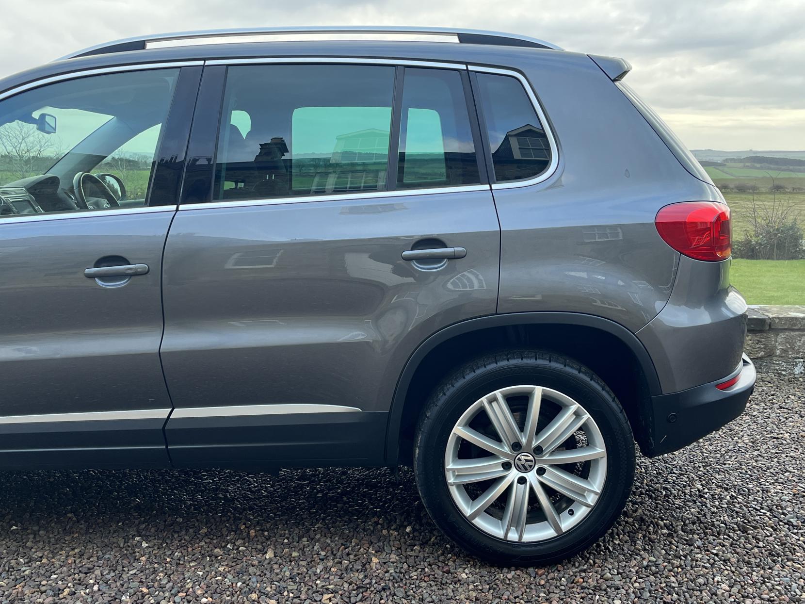 Volkswagen Tiguan 2.0 TDI BlueMotion Tech Match Edition SUV 5dr Diesel DSG 4WD Euro 6 (s/s) (150 ps)