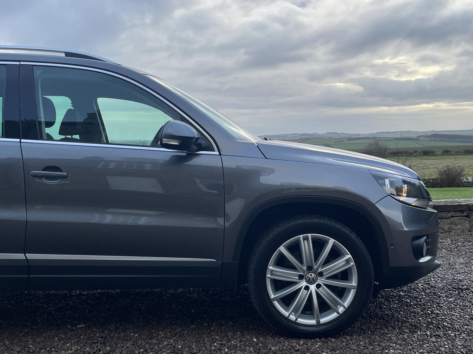 Volkswagen Tiguan 2.0 TDI BlueMotion Tech Match Edition SUV 5dr Diesel DSG 4WD Euro 6 (s/s) (150 ps)