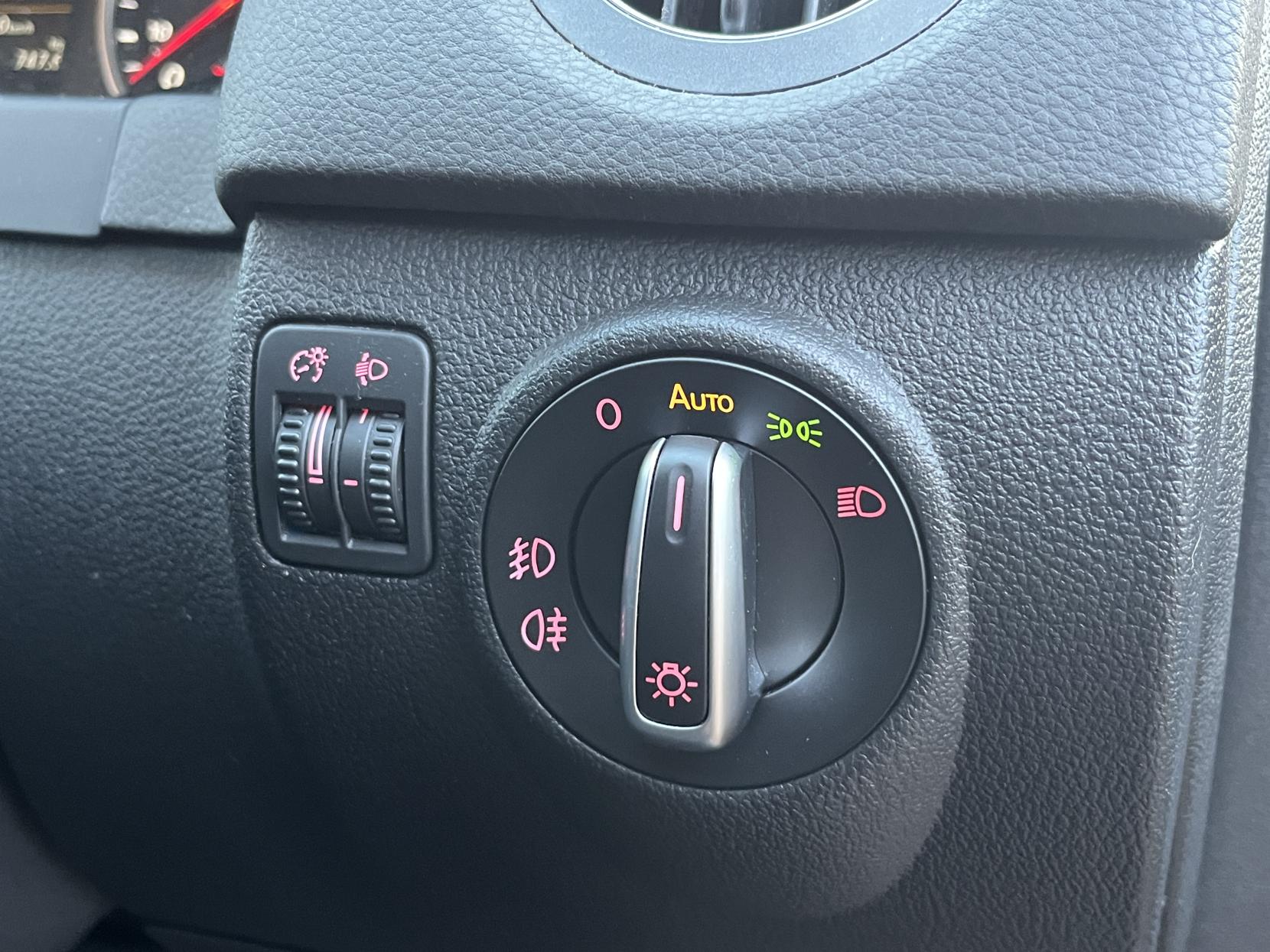 Volkswagen Tiguan 2.0 TDI BlueMotion Tech Match Edition SUV 5dr Diesel DSG 4WD Euro 6 (s/s) (150 ps)