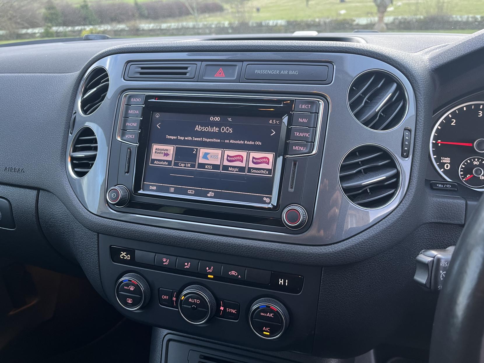 Volkswagen Tiguan 2.0 TDI BlueMotion Tech Match Edition SUV 5dr Diesel DSG 4WD Euro 6 (s/s) (150 ps)