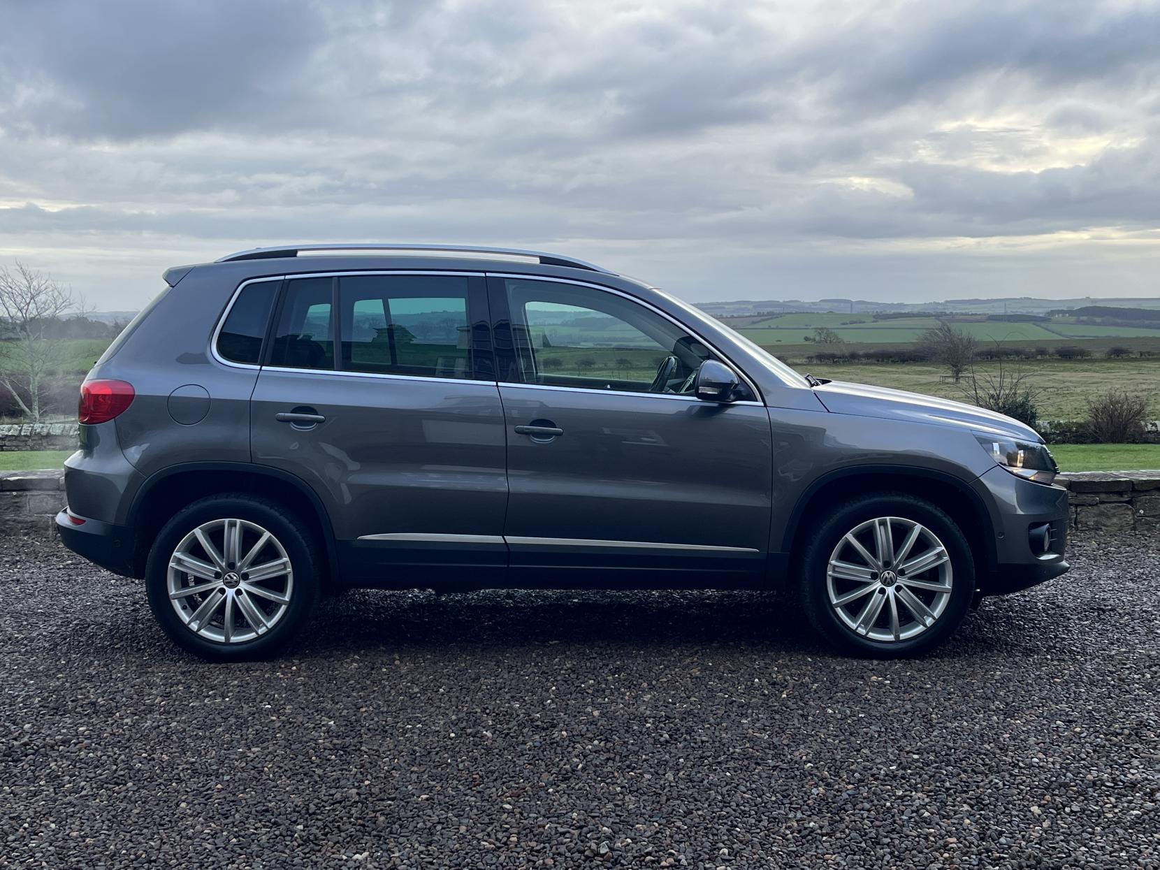 Volkswagen Tiguan 2.0 TDI BlueMotion Tech Match Edition SUV 5dr Diesel DSG 4WD Euro 6 (s/s) (150 ps)