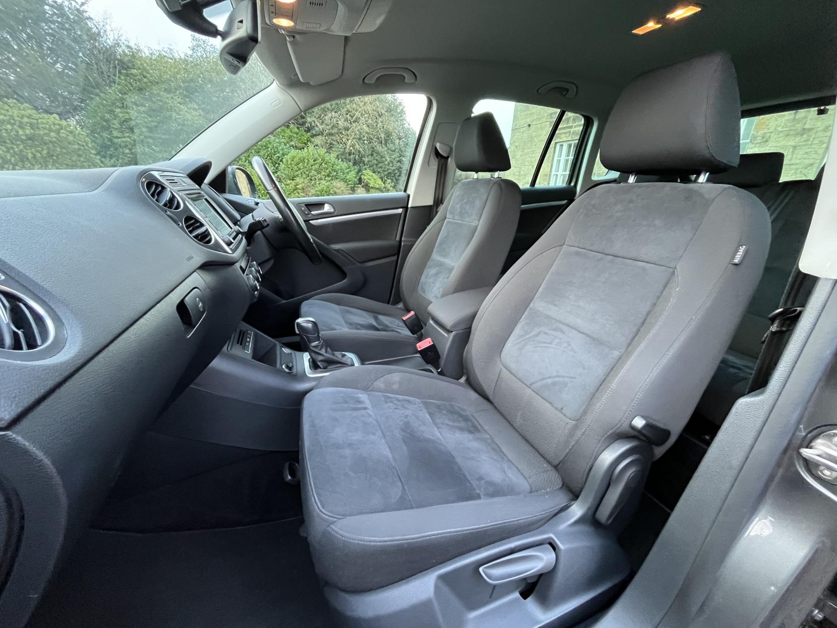 Volkswagen Tiguan 2.0 TDI BlueMotion Tech Match Edition SUV 5dr Diesel DSG 4WD Euro 6 (s/s) (150 ps)