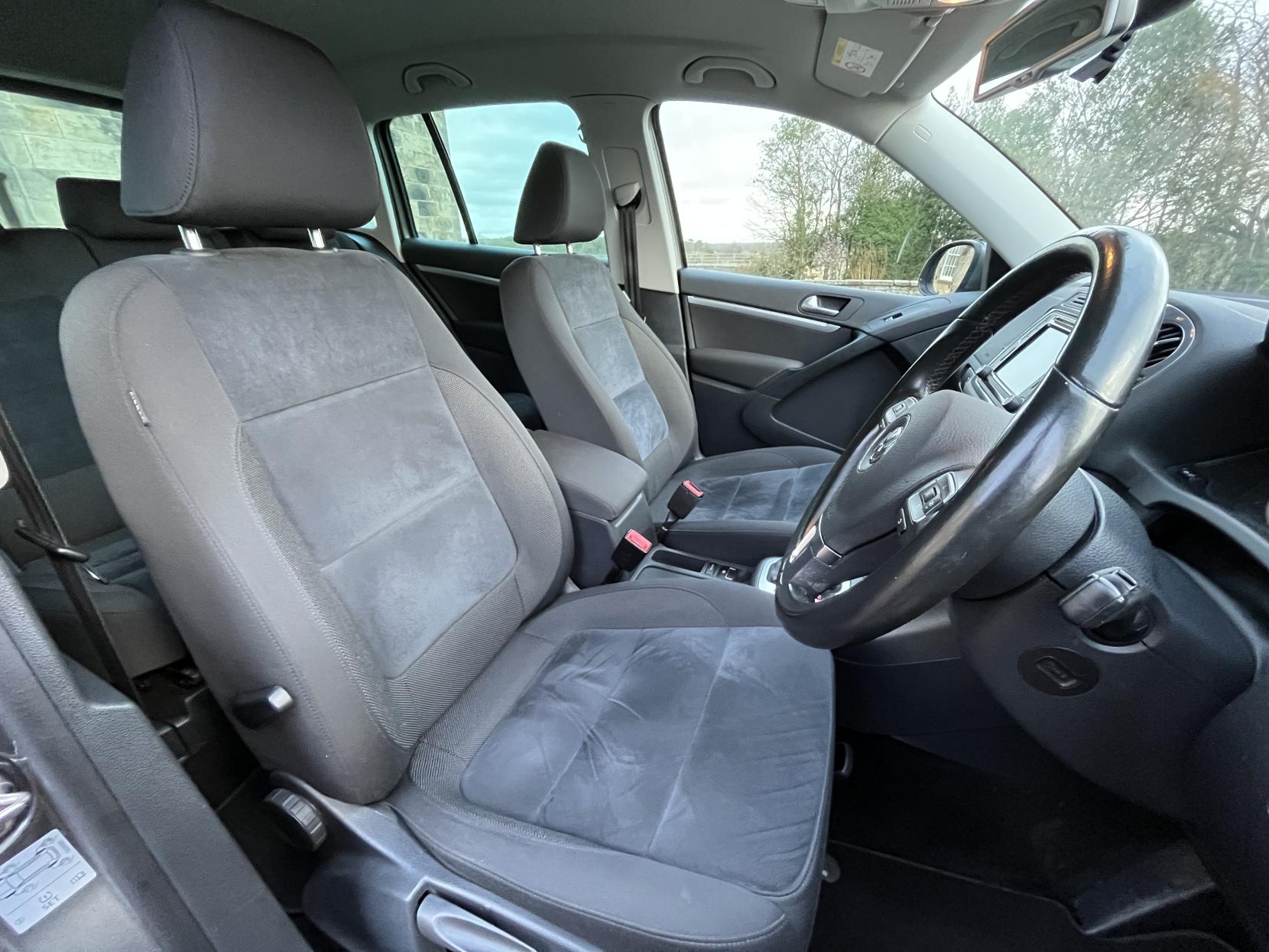 Volkswagen Tiguan 2.0 TDI BlueMotion Tech Match Edition SUV 5dr Diesel DSG 4WD Euro 6 (s/s) (150 ps)