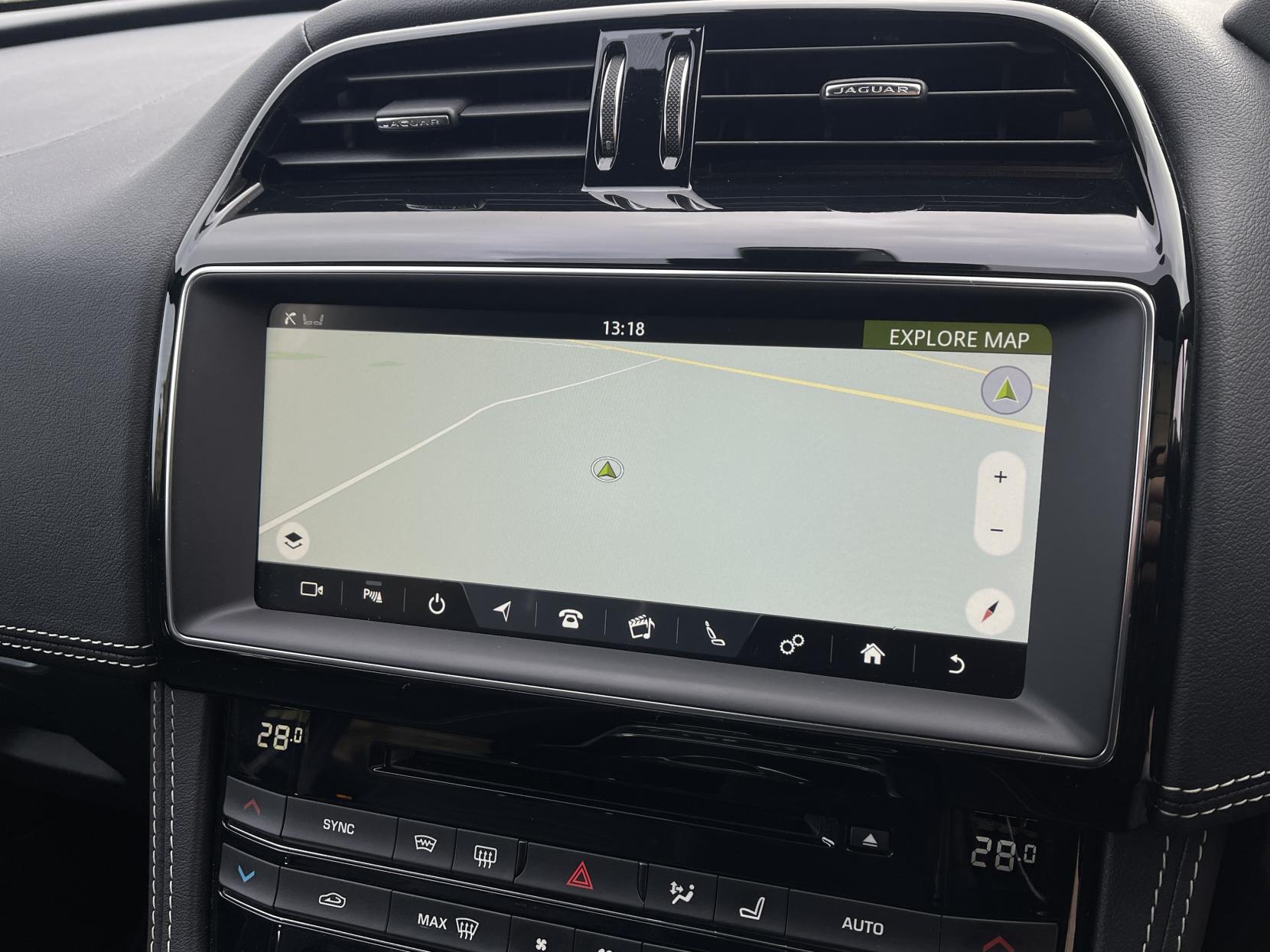 Jaguar F-PACE 2.0 D180 Chequered Flag SUV 5dr Diesel Auto AWD Euro 6 (s/s) (180 ps)