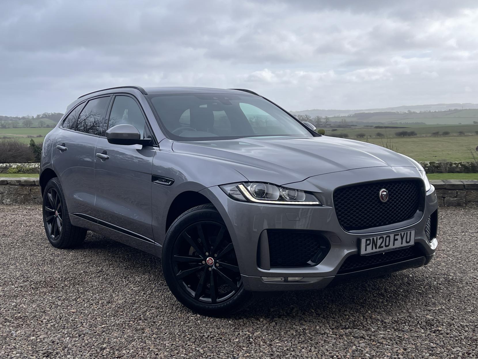 Jaguar F-PACE 2.0 D180 Chequered Flag SUV 5dr Diesel Auto AWD Euro 6 (s/s) (180 ps)