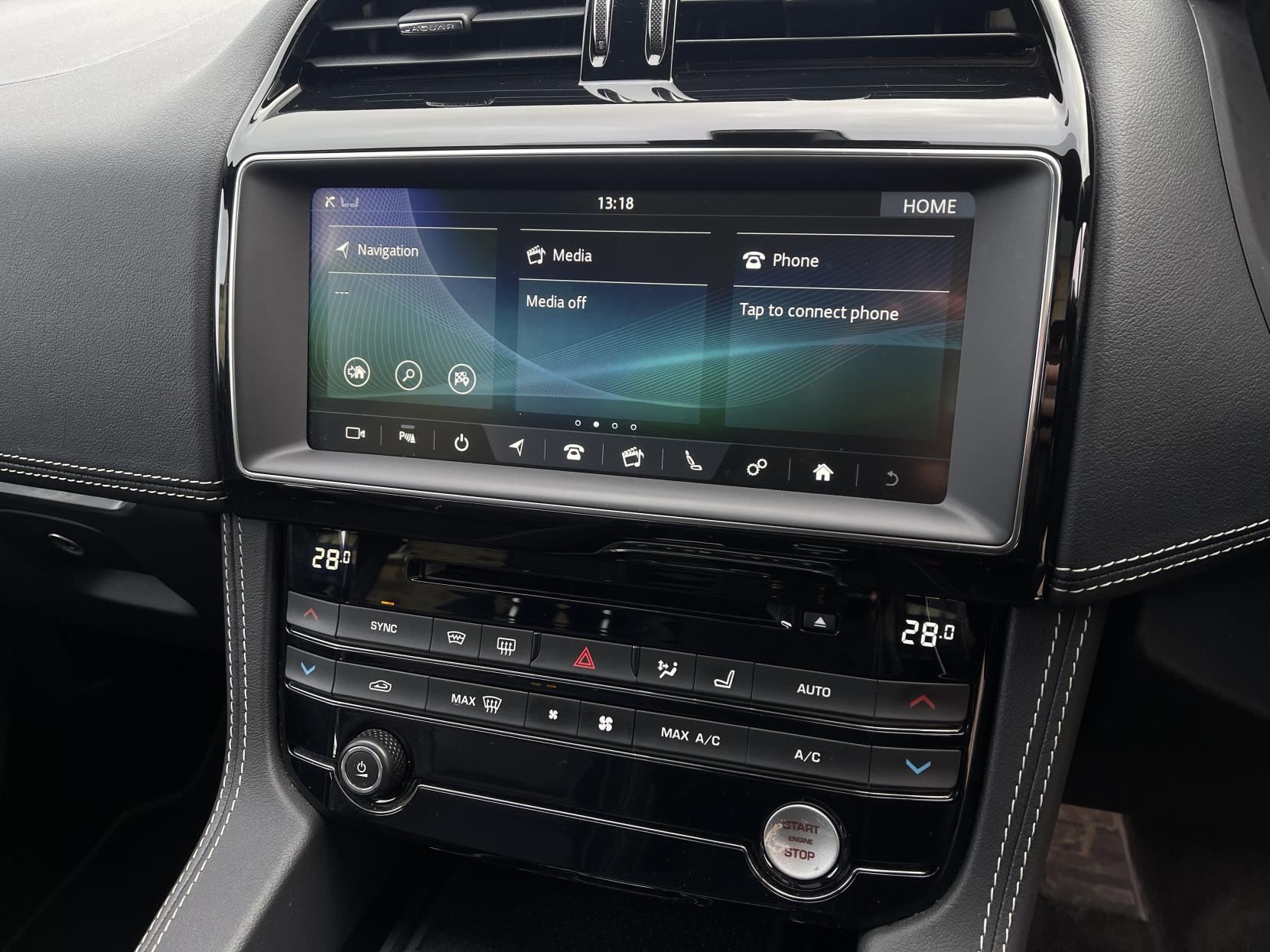 Jaguar F-PACE 2.0 D180 Chequered Flag SUV 5dr Diesel Auto AWD Euro 6 (s/s) (180 ps)