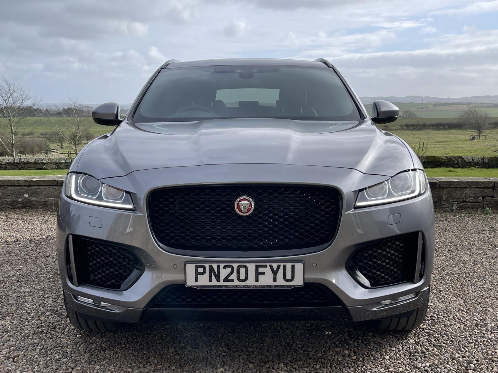 Jaguar F-PACE 2.0 D180 Chequered Flag SUV 5dr Diesel Auto AWD Euro 6 (s/s) (180 ps)