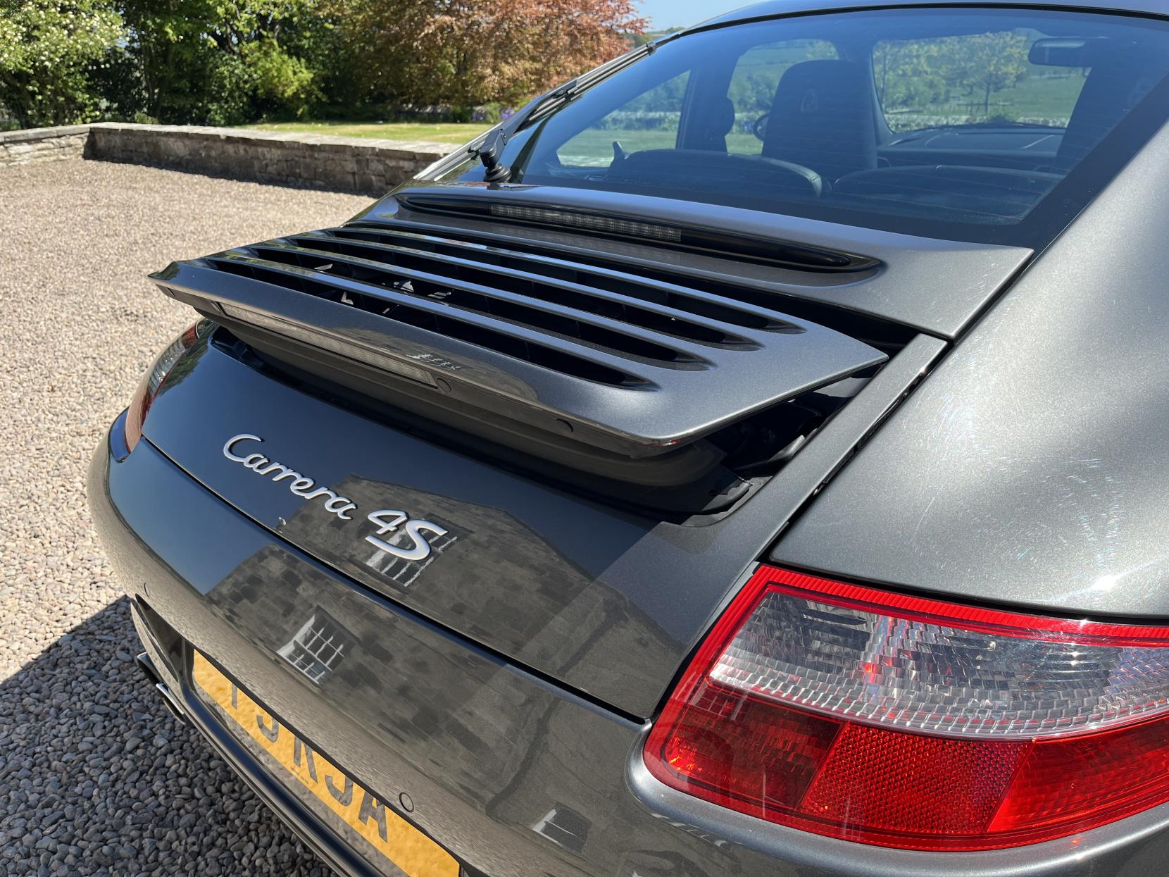 Porsche 911 3.8 997 Carrera 4S Coupe 2dr Petrol Tiptronic S AWD (286 g/km, 350 bhp)