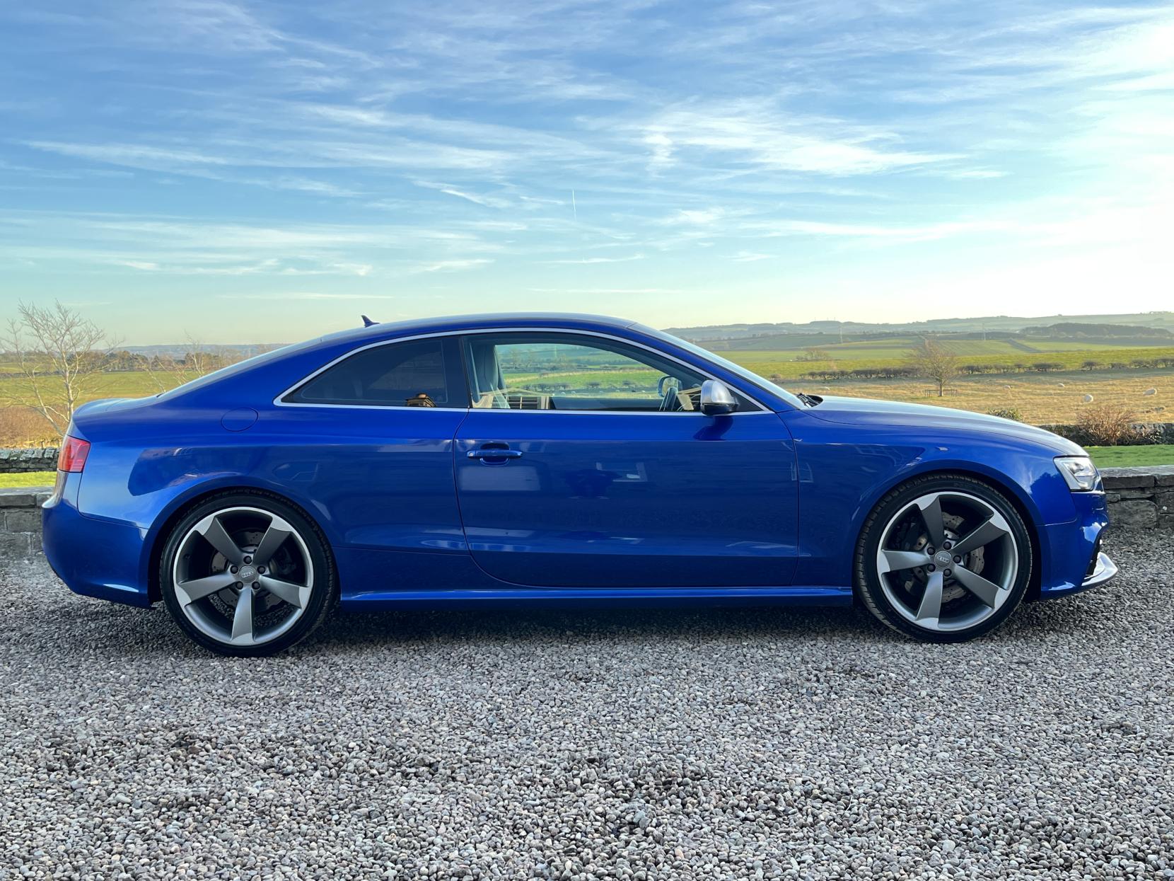 Audi RS5 4.2 FSI V8 Coupe 2dr Petrol S Tronic quattro Euro 5 (450 ps)