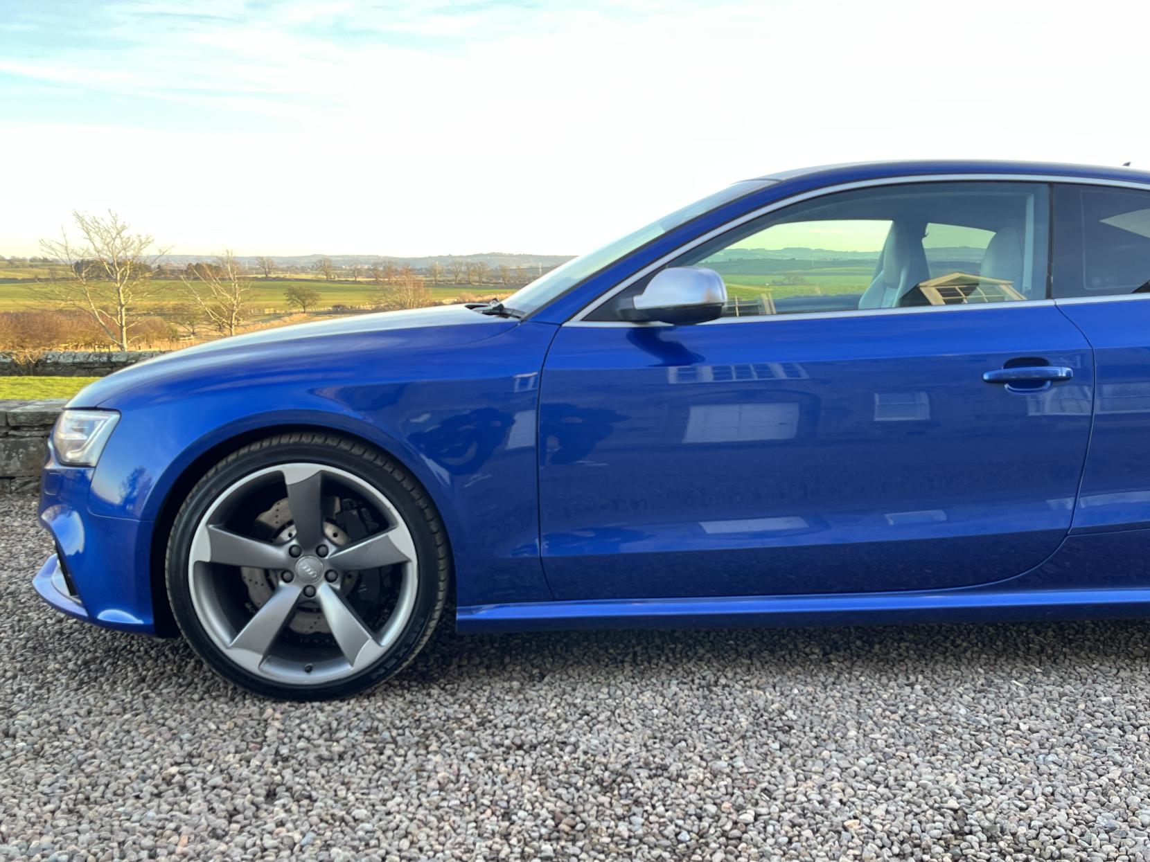 Audi RS5 4.2 FSI V8 Coupe 2dr Petrol S Tronic quattro Euro 5 (450 ps)