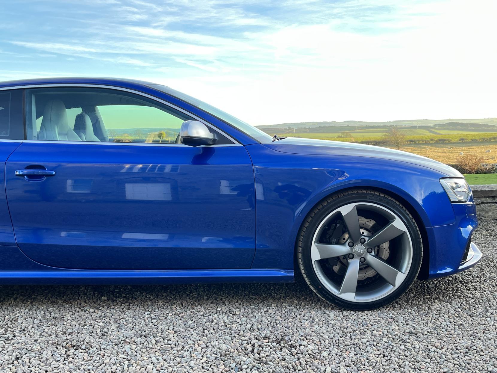 Audi RS5 4.2 FSI V8 Coupe 2dr Petrol S Tronic quattro Euro 5 (450 ps)