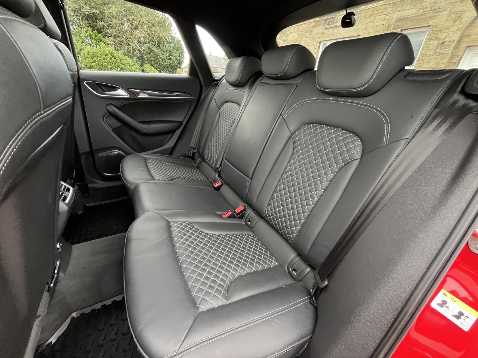 Audi RS Q3 2.5 TFSI Performance SUV 5dr Petrol S Tronic quattro Euro 6 (s/s) (367 ps)