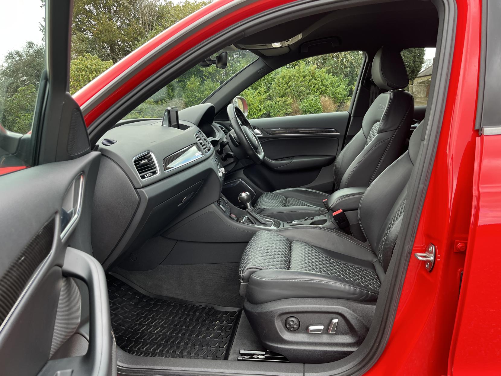 Audi RS Q3 2.5 TFSI Performance SUV 5dr Petrol S Tronic quattro Euro 6 (s/s) (367 ps)