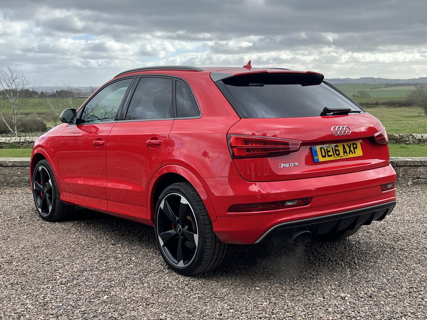 Audi RS Q3 2.5 TFSI Performance SUV 5dr Petrol S Tronic quattro Euro 6 (s/s) (367 ps)
