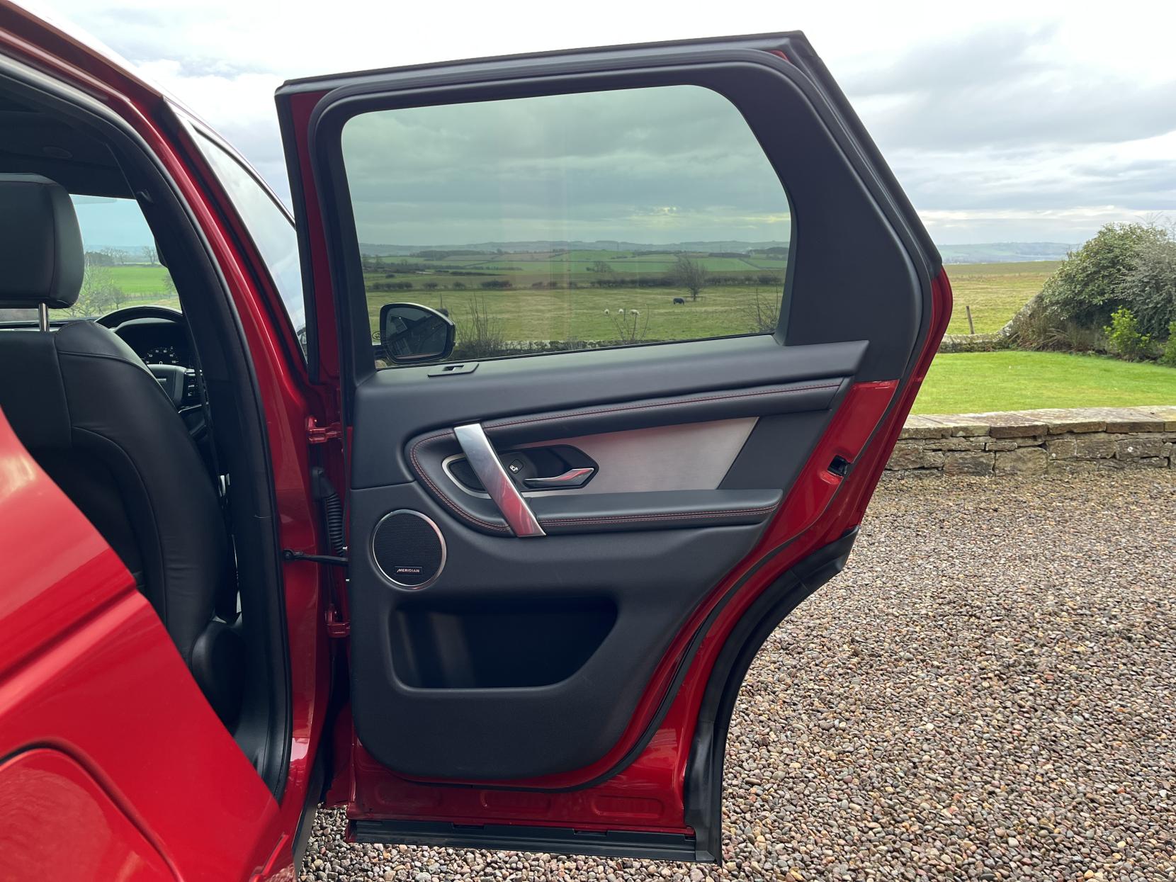 Land Rover Discovery Sport 2.0 D200 MHEV R-Dynamic HSE SUV 5dr Diesel Auto 4WD Euro 6 (s/s) (204 ps)