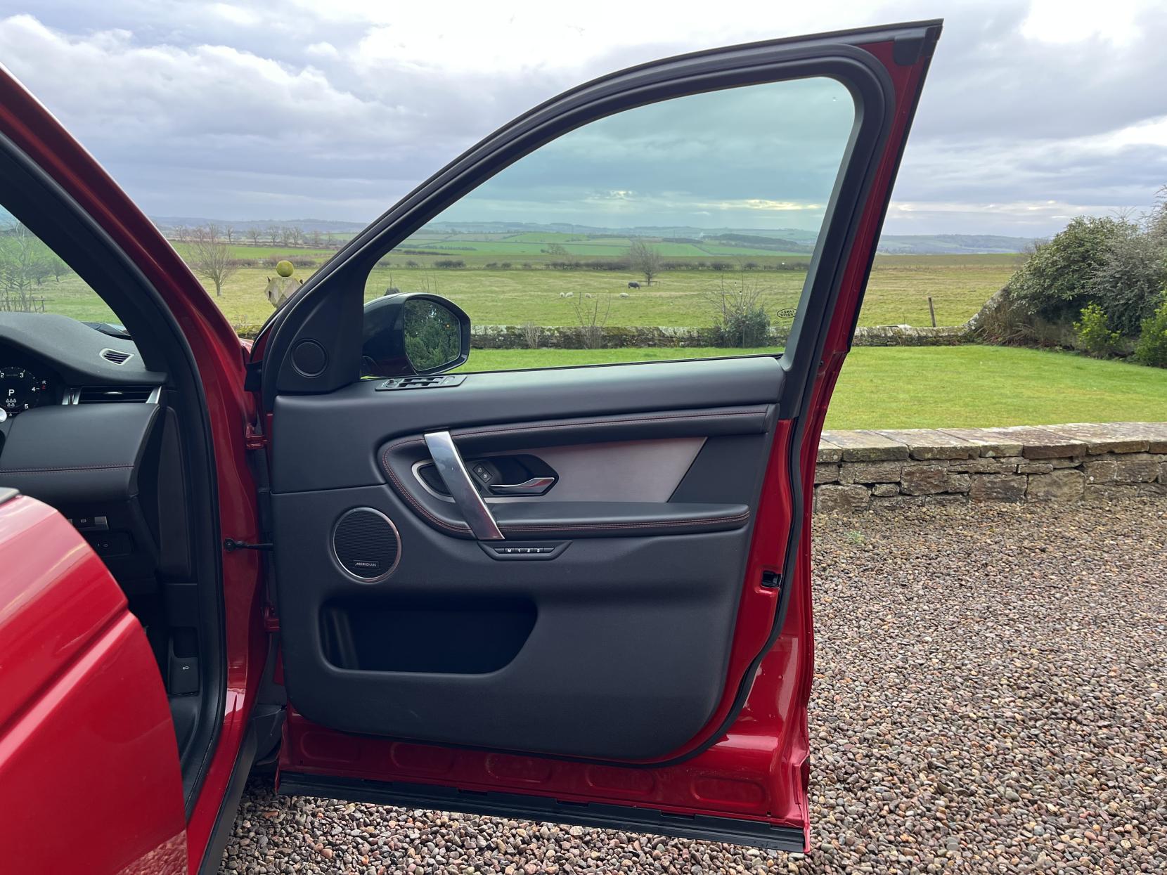 Land Rover Discovery Sport 2.0 D200 MHEV R-Dynamic HSE SUV 5dr Diesel Auto 4WD Euro 6 (s/s) (204 ps)