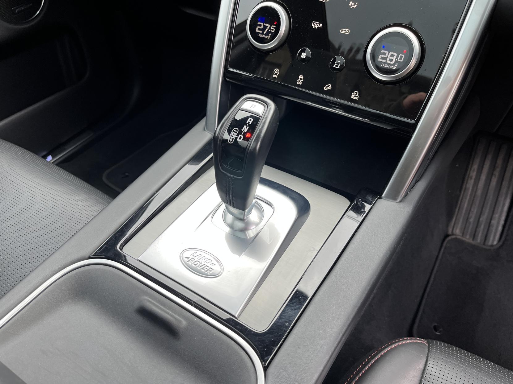 Land Rover Discovery Sport 2.0 D200 MHEV R-Dynamic HSE SUV 5dr Diesel Auto 4WD Euro 6 (s/s) (204 ps)