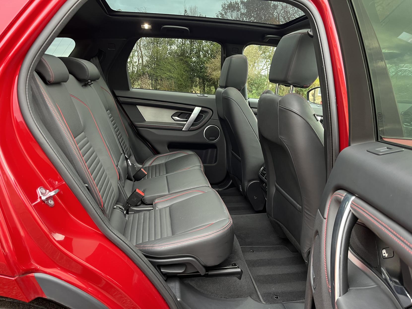 Land Rover Discovery Sport 2.0 D200 MHEV R-Dynamic HSE SUV 5dr Diesel Auto 4WD Euro 6 (s/s) (204 ps)