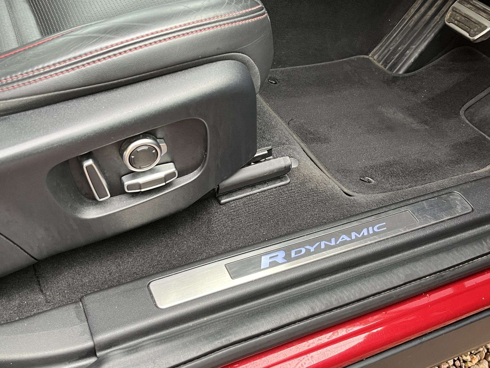 Land Rover Discovery Sport 2.0 D200 MHEV R-Dynamic HSE SUV 5dr Diesel Auto 4WD Euro 6 (s/s) (204 ps)